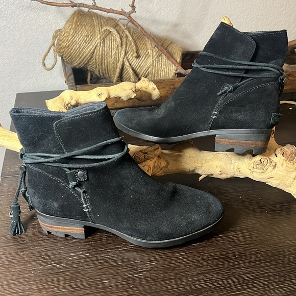 Sorel Farah short, black, suede ankle boot size 9 - Picture 3 of 10